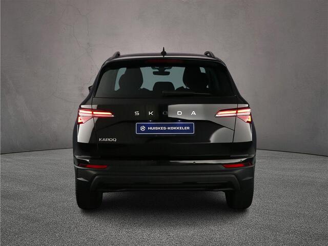 Skoda Karoq Selection 1.5 TSI 150pk DSG Automaat Adaptive cruise control, Achteruitrijcamera, Elektrische achterklep, Navigatie, Stoelverwarming, Parkeersensoren, LED koplampen