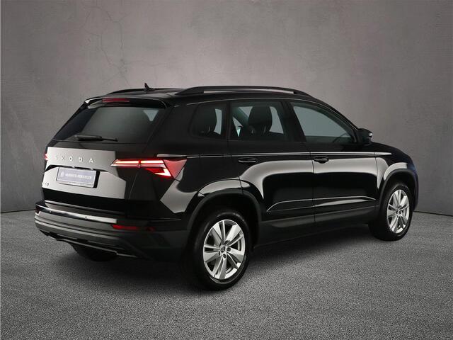 Skoda Karoq Selection 1.5 TSI 150pk DSG Automaat Adaptive cruise control, Achteruitrijcamera, Elektrische achterklep, Navigatie, Stoelverwarming, Parkeersensoren, LED koplampen