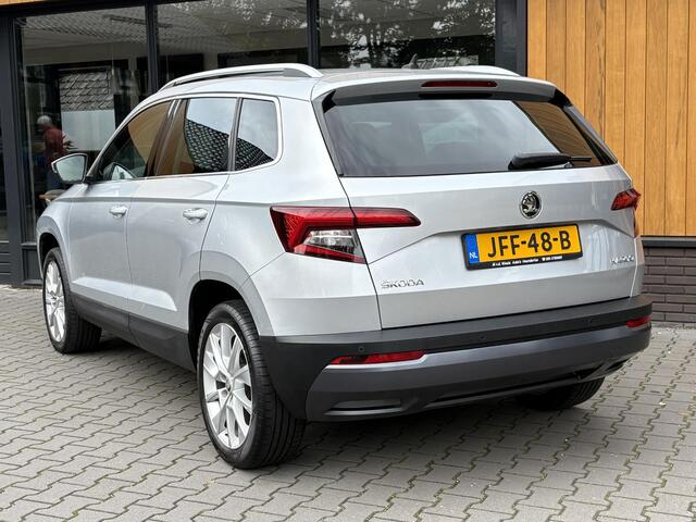 Skoda Karoq 1.0 TSI Apple Carplay, LED, Elekt. Stoel, Trekhaak. LUXE!!