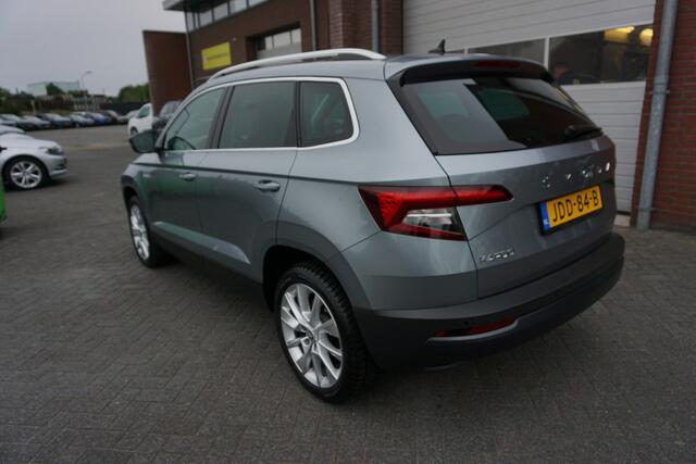 Skoda Karoq 1.5 TSI ACT 150PK STYLE BUSINESS EDITION CAMERA ELECTR.STOEL+MEMORY STOELVERWARMING V+A ANDROID/APPLECARPLAY NAVI LED ADAPTIEVE CRUISE KEYLESS CLIMA ENZ...