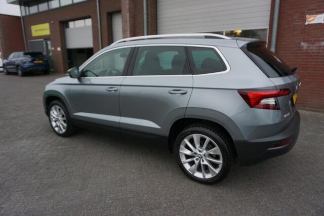 Skoda Karoq 1.5 TSI ACT 150PK STYLE BUSINESS EDITION CAMERA ELECTR.STOEL+MEMORY STOELVERWARMING V+A ANDROID/APPLECARPLAY NAVI LED ADAPTIEVE CRUISE KEYLESS CLIMA ENZ...
