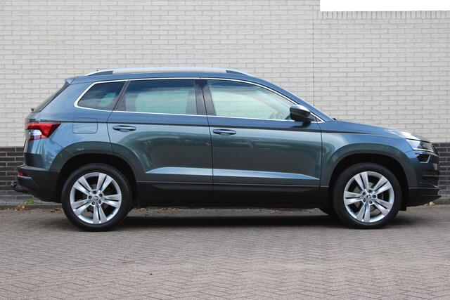 Skoda Karoq 1.5 TSI ACT Style Business | Adaptieve cruise | Stoelverwarming | Navigatie | Trekhaak |