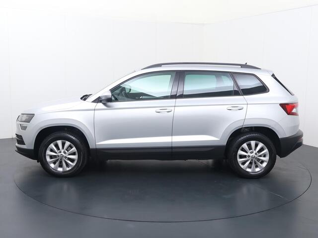 Skoda Karoq 1.0 TSI Ambition | Trekhaak wegklapbaar | Achteruitrijcamera | PDC achter | Cruise controle |