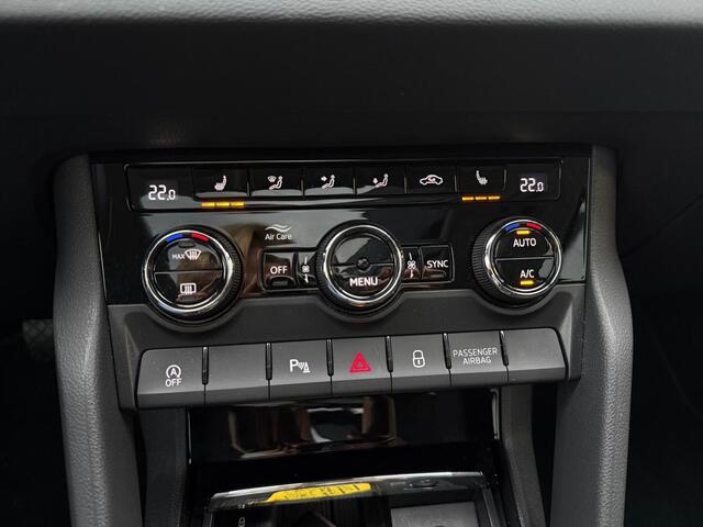 Skoda Karoq 1.5 TSi 150 Pk Automaat Business Edition | Panoramadak | Cruise Control | Climate Control | Stoelverwarming | Navigatie | Camera | Carplay | Keyless | 16532 Km!!
