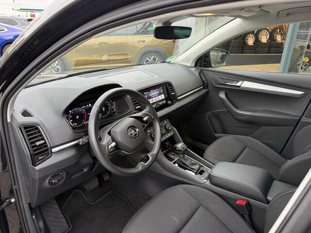 Skoda Karoq 1.5 TSi 150 Pk Automaat Business Edition | Panoramadak | Cruise Control | Climate Control | Stoelverwarming | Navigatie | Camera | Carplay | Keyless | 16532 Km!!