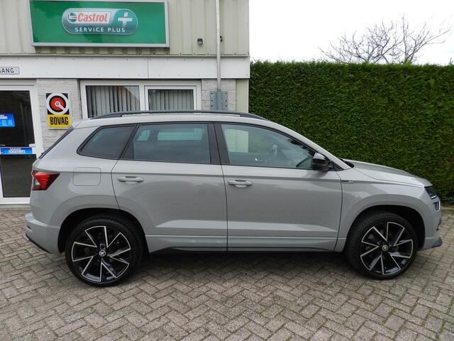 Skoda Karoq 1.5 TSI ACT Sportline Business Digital Cockpit - ACC - Park.Cam. Park Assist - Apple Carplay - Premium Audio Canton - NAP - 100% onderhouden