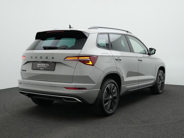 Skoda Karoq 1.5 TSI ACT 150 pk DSG Sportline Business | Trekhaak | Canton sound | Matrix LED koplampen | Adaptive Cruise | Side Assist | 18 inch
