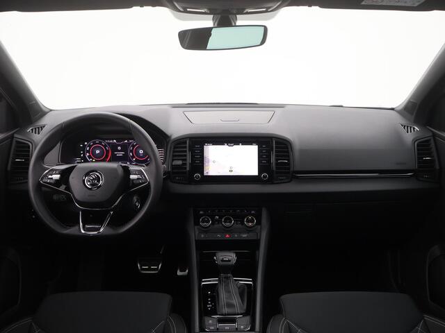 Skoda Karoq 1.5 TSI 150PK ACT Sportline Business AUTOM. TREKH|PANODAK|ELEK.ACHTERKLEP|STOEL+STUURVERW|LED|CAMERA|19INCH|NAVI