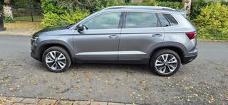 skoda-karoq-1.5-tsi-act-sportline-b