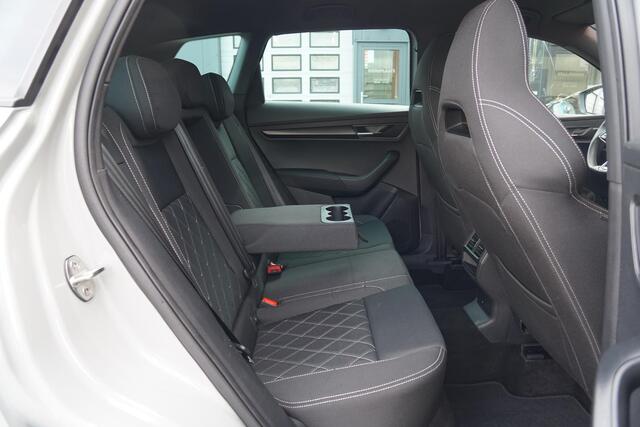 Skoda Karoq 1.5 TSI ACT Sportline Business *1STE EIGENAAR* + KEYLESS / CAMERA / CANTON AUDIO / TREKHAAK