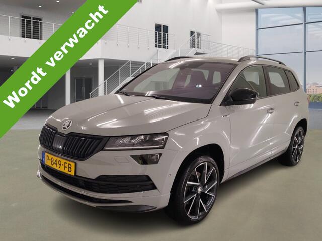 Skoda Karoq 1.5 TSI DSG ACT Sportline Business Wegklapbare trekhaak - Adaptieve Cr.control - Stoel+Stuur+Voorruitverwarming - Elektrische achterklep - Premium audio - 19Inch LMV