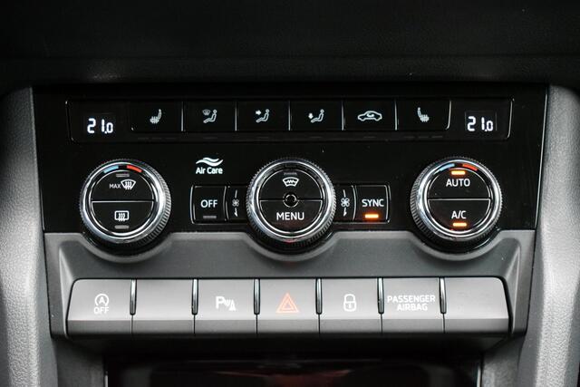 Skoda Karoq 1.5 TSi Business Edition LED | Sportstoelen | Carplay | Keyless | Camera | 17 Inch LMV