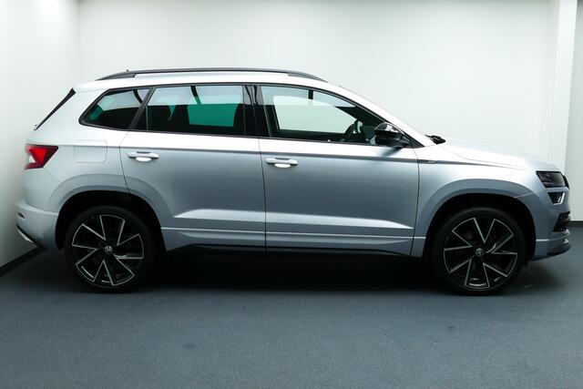Skoda Karoq 1.5 150Pk TSI ACT Sportline. Camera, 19"LMV, Virt Cockpit, Adap Cruise, Stoel&StuurVerw