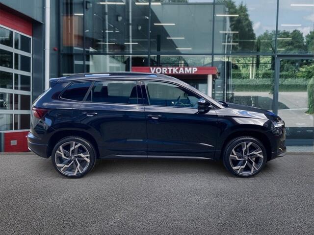 Skoda Karoq 1.5 TSI DSG SPORTLINE PANO-DAK/TREKHAAK/CAMERA/CARPLAY/ACC/STOELVERW