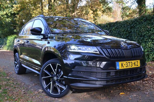 Skoda Karoq 1.5 TSI ACT Sportline Business Automaat/Navi/Audio installatie premium/Led/Pdc/Ecc/Stoelverwarming/Virtual Cockpit/Achteruitrijcamera/Cr-Control adaptief/Privacy-Glass/Panoramadak