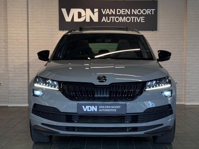 Skoda Karoq 1.5 TSI Sportline Business DSG Pano Virtual ACC Stoelverw 19''