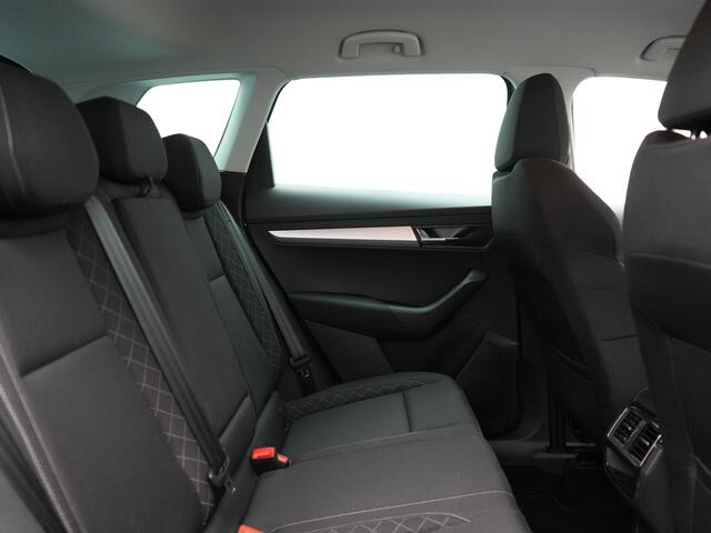 Skoda Karoq 1.5 TSI ACT Ambition Business 150pk Dealer O.H. | Adaptive Cruise | Apple Carplay | Camera | Stoelverwarming | Navigatie |