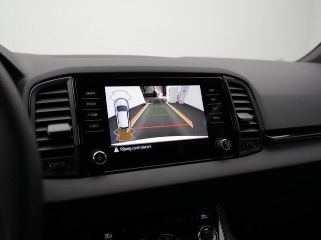 Skoda Karoq 1.5 TSI ACT 150 pk DSG Sportline Business | Matrix LED | Stuur-/stoelverwarming | Achteruitrijcamera | Navigatie
