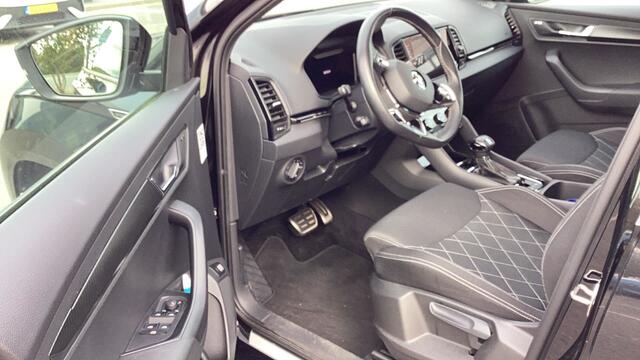 Skoda Karoq 1.5 TSI ACT 150pk Sportline Business DSG / Panoramadak / Stoelverwarming / Camera