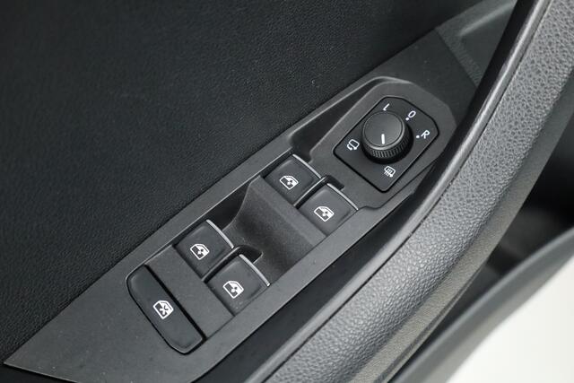 Skoda Karoq 1.5 TSI ACT DSG Style | Pano | Elek. Trekhaak | CarPlay | Keyless | Adapt. Cruise Nakijken!