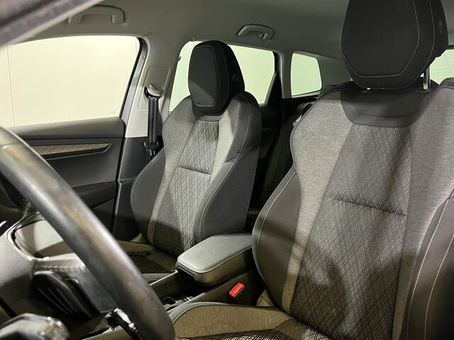Skoda Karoq 1.5 TSI ACT Style / AUTOMAAT/ LED/ STUUR-STOEL VERWARM./ APP-CONNECT/ PARK. SENSOREN + CAMERA/ CLIMA/ DIGITAL DASH./ 18" LMV