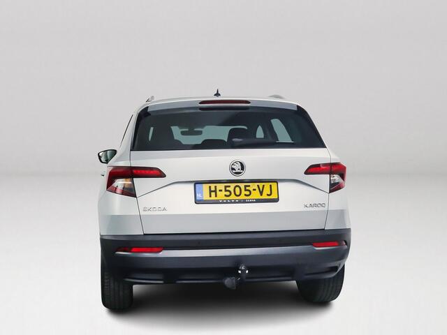 Skoda Karoq 1.0 TSI Ambition Business Aut. | Stoelverwarming | Navigatie | Parkeersensoren | Extra getint glas