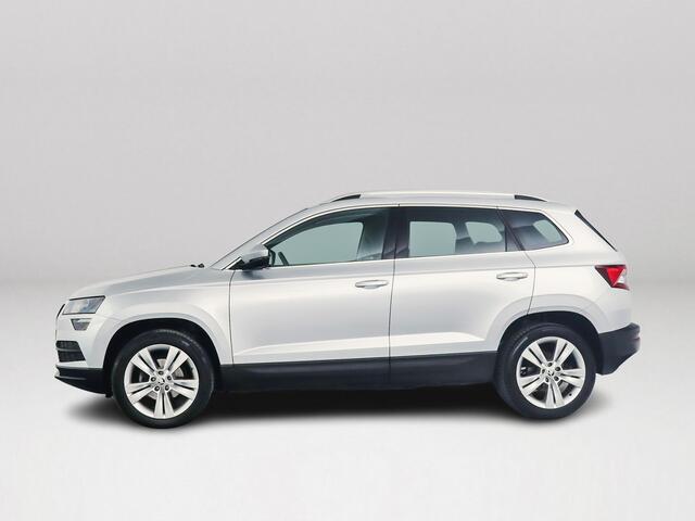 Skoda Karoq 1.0 TSI Ambition Business Aut. | Stoelverwarming | Navigatie | Parkeersensoren | Extra getint glas