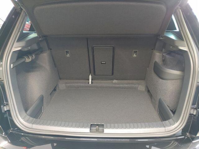 Skoda Karoq 1.5 TSI DSG SPORTLINE TREKHAAK/CAMERA/CARPLAY/ACC/STOELVERW/E-KLEP