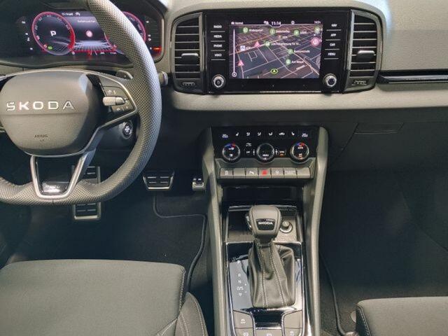 Skoda Karoq 1.5 TSI DSG SPORTLINE TREKHAAK/CAMERA/CARPLAY/ACC/STOELVERW/E-KLEP