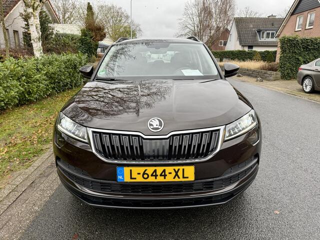 Skoda Karoq 1.5 TSI 150PK DSGoTrekhaak
