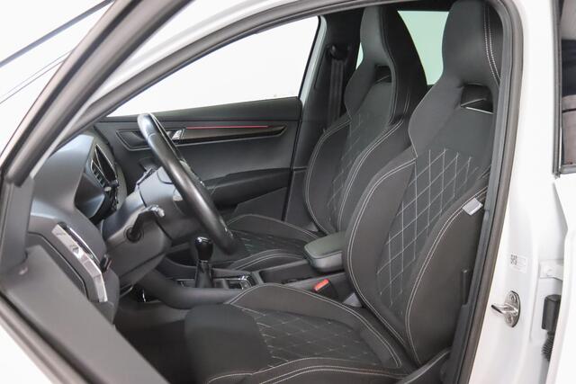 Skoda Karoq 1.5 TSI Sportline Business Trekhaak, Apple Carplay/ Android Auto, Virtual, Cruise Control, DAB