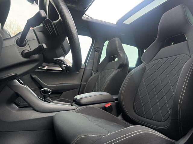 Skoda Karoq 1.5 TSI ACT Sportline ACC PANO 100% DEALER ONDERH