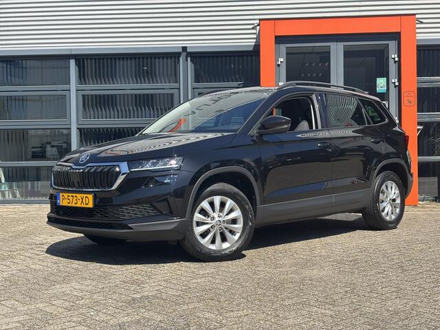 Skoda Karoq 1.0 TSI Business Edition / Applecarplay/Androidauto / Trekhaak Wegklapbaar / Electr. achterklep / Keyless / Led verlichting / Parkeersensoren