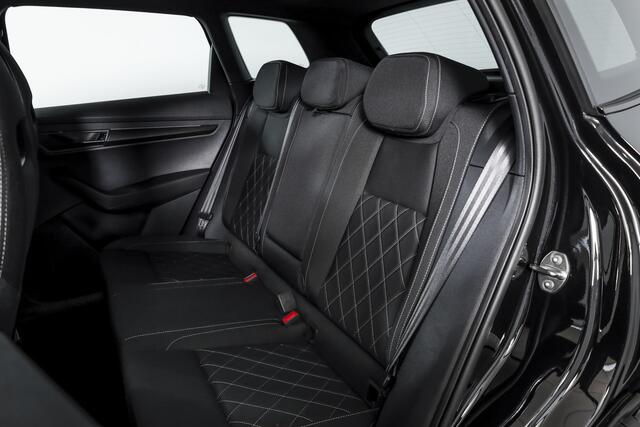 Skoda Karoq 1.5 TSI ACT Sportline Business 150 PK - Automaat | Elek. Trekhaak | Dig. Cockpit | Adapt. Cruise | PDC | Camera | NAV + App. Connect | ECC | DAB | LM 18" | 2824