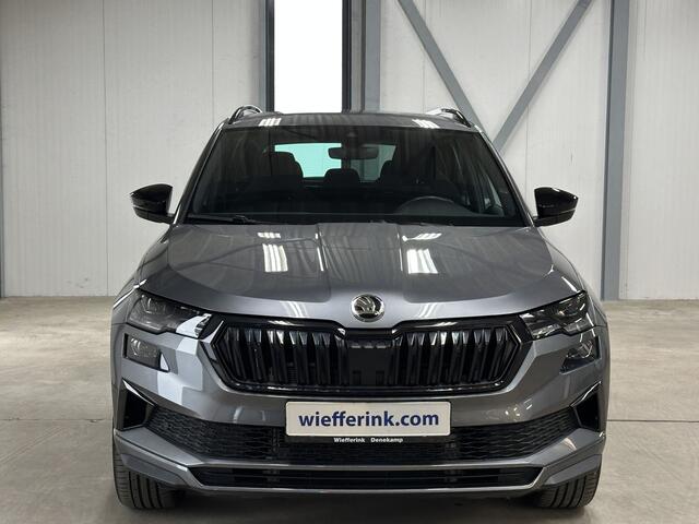 Skoda Karoq 1.5 TSI 150pk ACT Sportline | Elek. Trekhaak | Navigatiepakket | ACC | Ambient Lighting