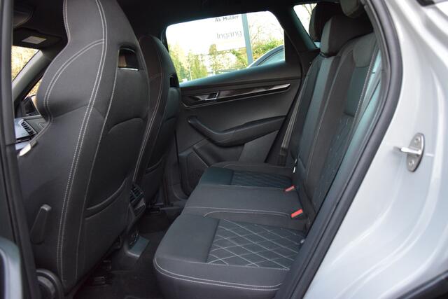 Skoda Karoq 1.5 TSI 150PK ACT Sportline Business DSG Automaat | Org. NL | BOVAG Garantie | Trekhaak | 19'' Velgen | Virtual Cockpit | Achteruitrijcamera | Stoel/Stuur&Voorruitverwarming |