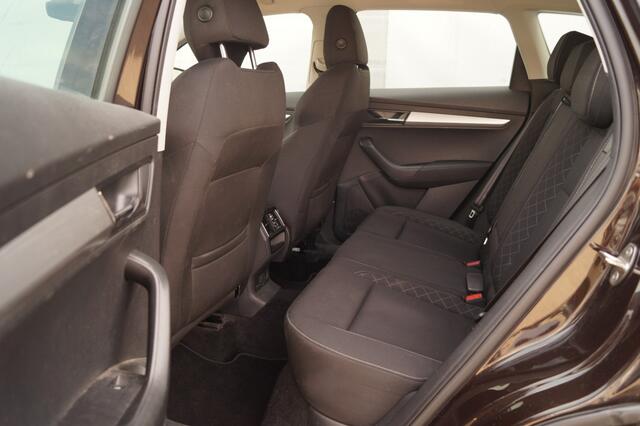 Skoda Karoq 1.5 TSI 150pk DSG Business Edition -NAVI-ECC-PDC-