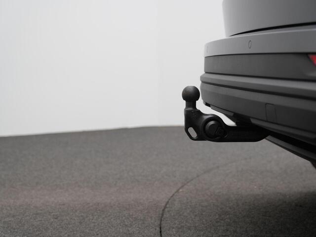 Skoda Karoq 1.5 TSI ACT 150 pk DSG Style | Trekhaak | Stuur-/stoelverwarming | Achteruitrijcamera | Navigatie