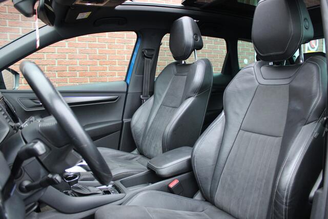 Skoda Karoq 1.5 TSI 150PK ACT Sportline Business |PANO-DAK|TREKHAAK|LED|19-INCH|