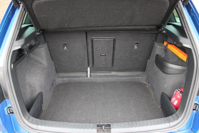 Skoda Karoq 1.5 TSI 150PK ACT Sportline Business |PANO-DAK|TREKHAAK|LED|19-INCH|