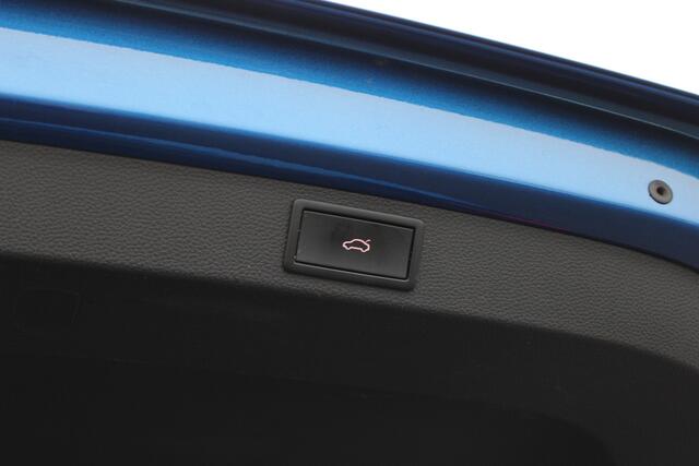 Skoda Karoq 1.5 TSI 150PK ACT Sportline Business |PANO-DAK|TREKHAAK|LED|19-INCH|