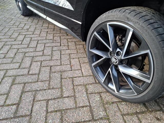 Skoda Karoq 1.5 TSI Sportline Business Navi.