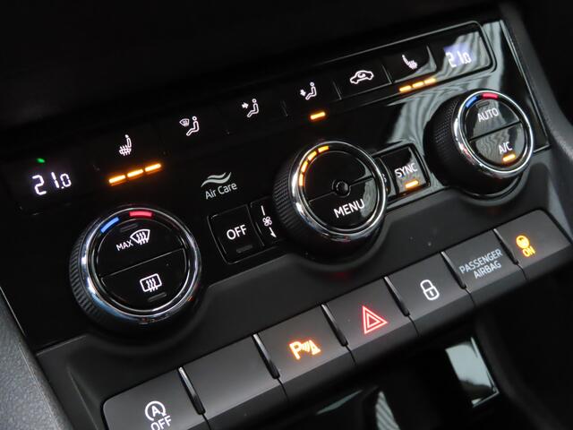 Skoda Karoq 1.5 TSI ACT Style | camera | achterklep elektrisch | adaptive cruise | navi | stoelverwarming