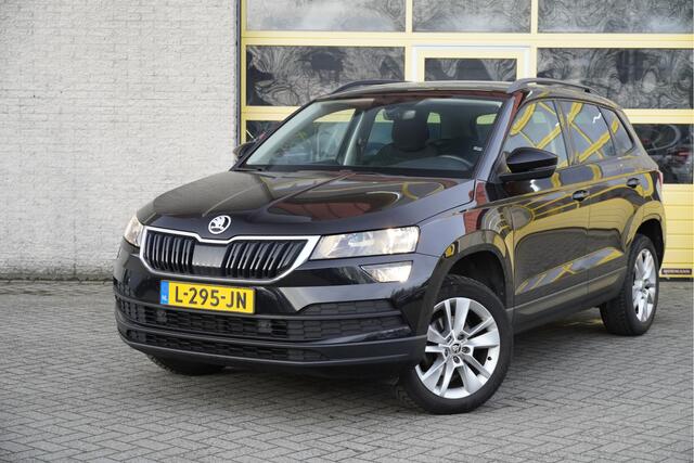 Skoda Karoq 1.0 TSI Business Edition BJ2021 Lmv 17" | Led | Pdc | Navi | App-Connect | Climate control | Cruise control | Extra getint glas