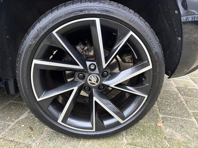 Skoda Karoq 1.5 TSI SPORTL. BUS.**Digitaalcockpit//DAB/CARPLAY**