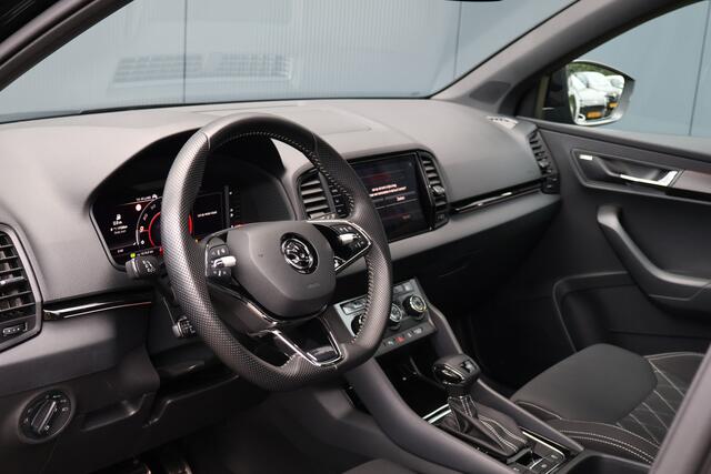 Skoda Karoq 1.5 TSI ACT Sportline Business Automaat | Virtual Cockpit | Trekhaak | Panoramadak | Adaptieve Cruise | Stoelverwarming | Camera | Canton