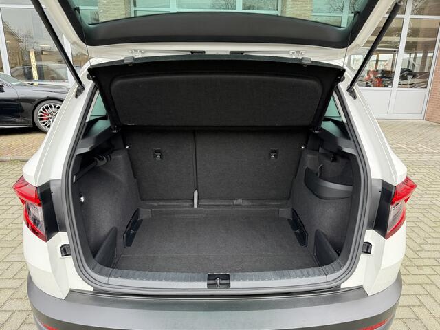 Skoda Karoq 1.0 TSI Style Business | Trekhaak | Keyless | Canton | Camera