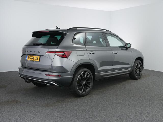 Skoda Karoq 1.5 TSI ACT Sportline Business | Trekhaak | Carplay | Winterpakket | ACC |