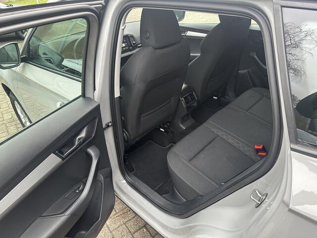 Skoda Karoq 1.5 TSI ACT Business Edition | Trekhaak | Dodehoek detectie