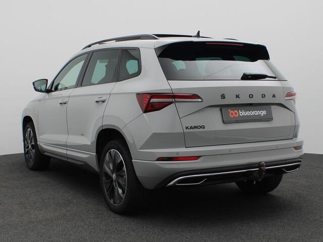 Skoda Karoq 1.5 TSI ACT Sportline Business 150PK Facelift, Pano-Schuifdak, Trekhaak, 18" LM Velgen, Adaptieve Cruise Control, Matrix LED-Verlichting, Achteruitrijcamera, Virtual Pedal, Voorruitverwarming, Keyless